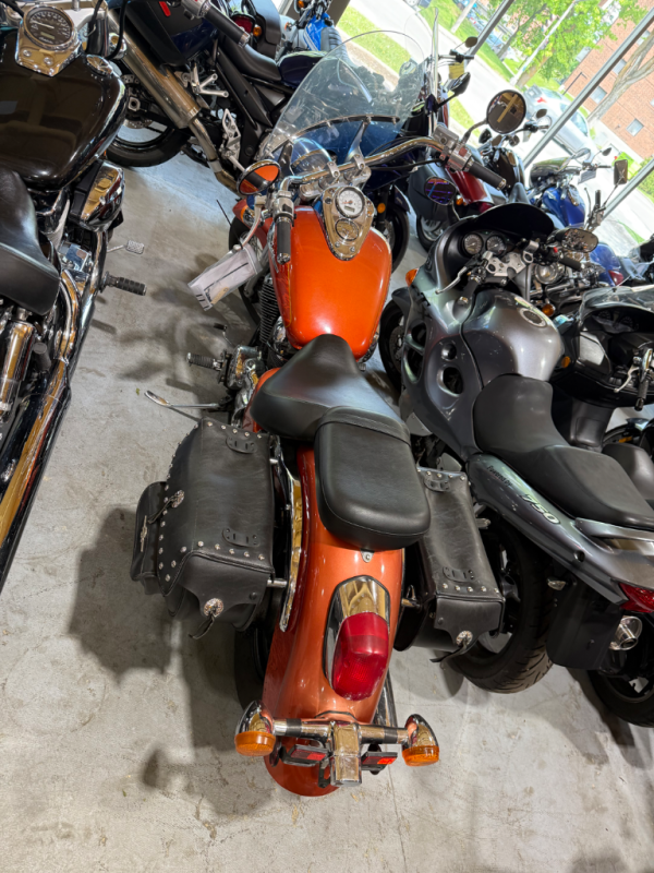 ZVENDU HONDA SHADOW AERO 2004 – Image 3
