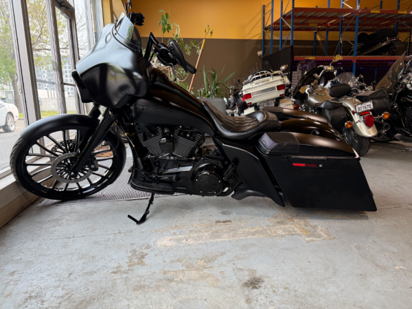 zvendu-harley-davidson-street-glide-2013