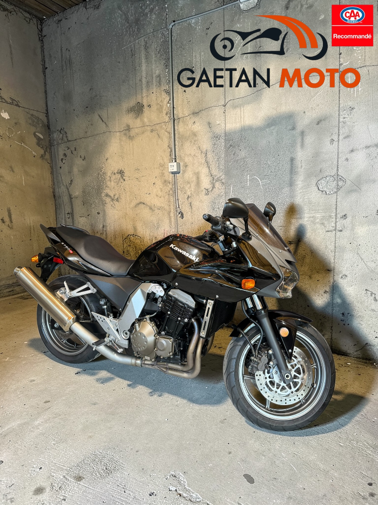 zvendu-kawasaki-zr750s-2006